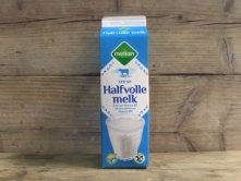 Foto van Liter halfvolle melk