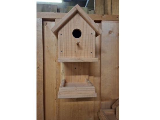 Foto van Vogelhuisje met voederplateau